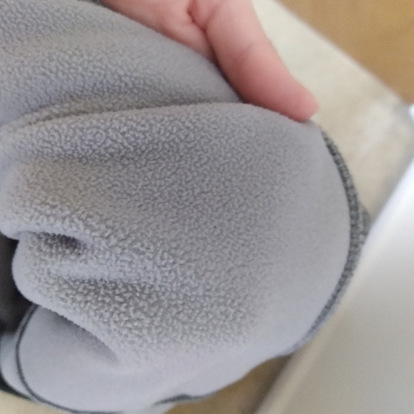 Adidas Team Issue Gray and Black Climawarm Fleece Lined Hoodie Size Medium - Picture 10 of 12